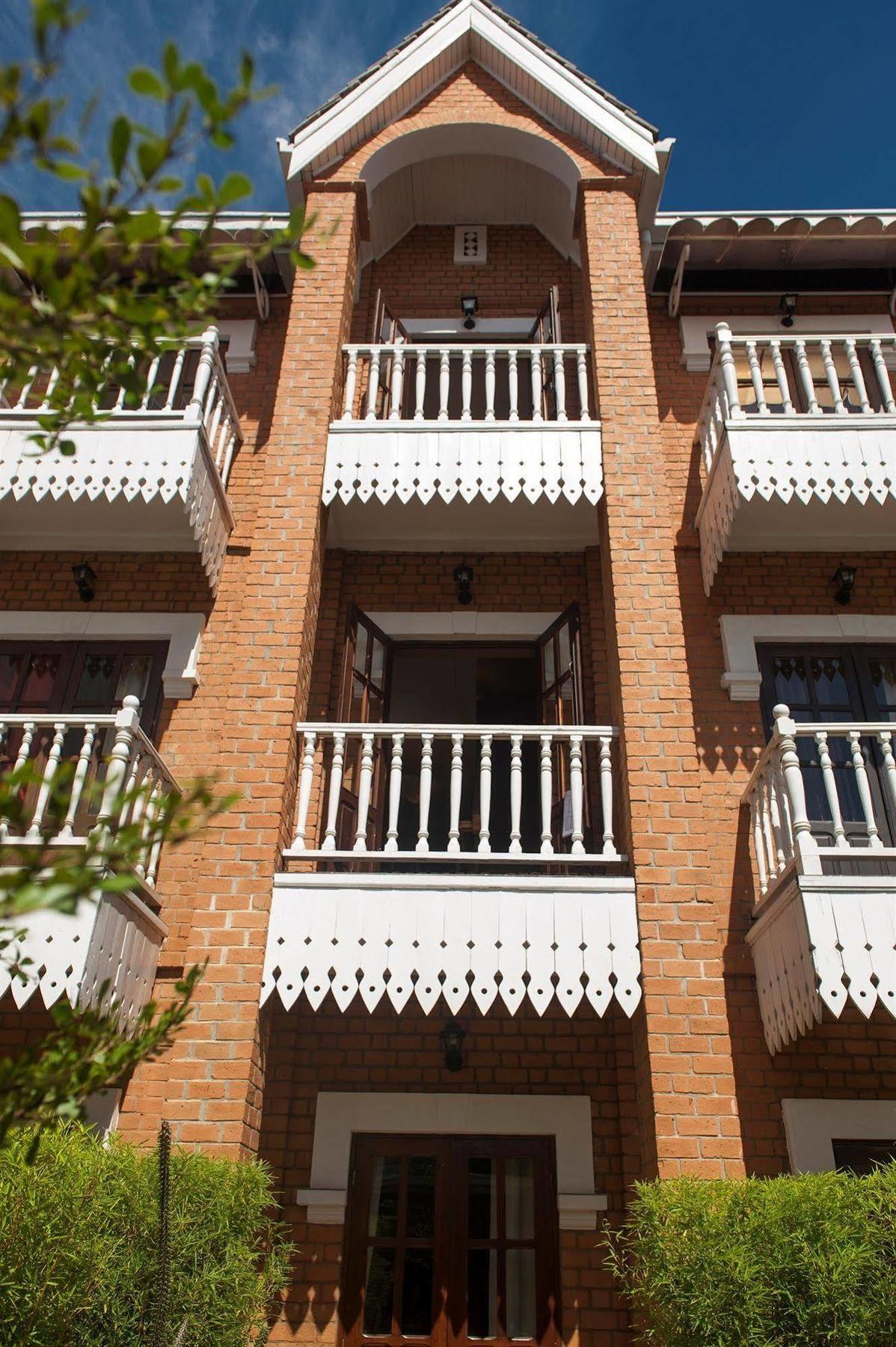 Les 3 Metis Hotel Antananarivo Exterior photo